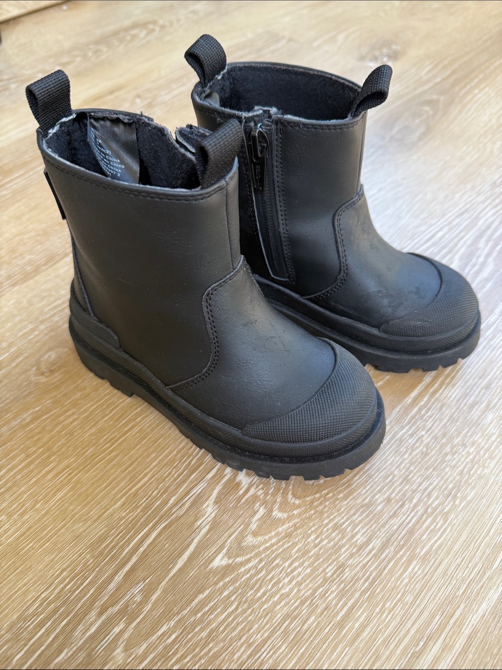 H&M Waterproof Fleece Lined Booties Size 9